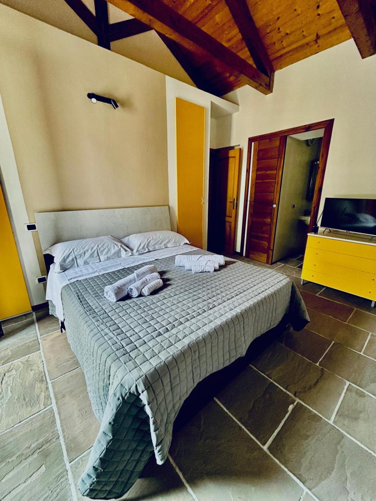 Oltre - Dove Cielo E Mare Si Uniscono Aparthotel Milazzo Exterior photo